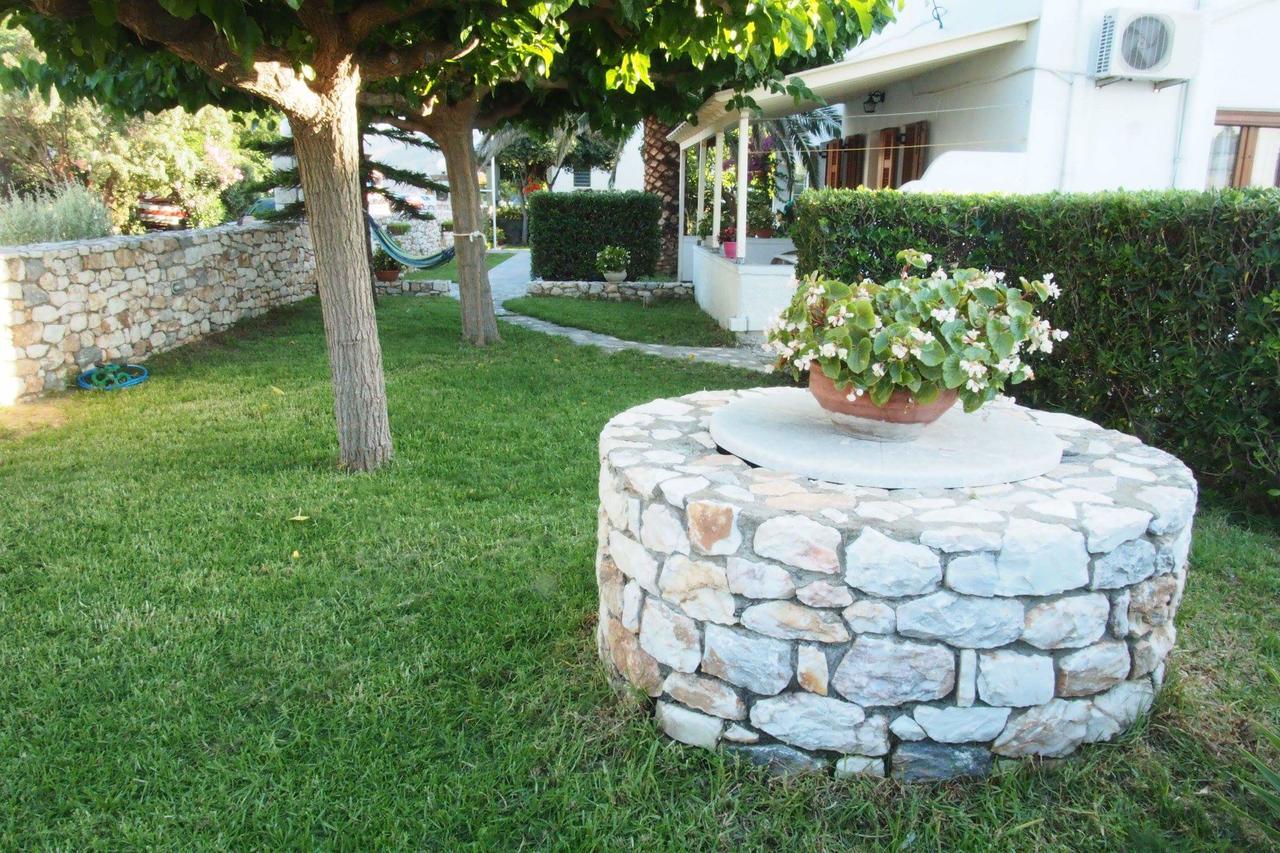 Irini Studios Skyros Bagian luar foto